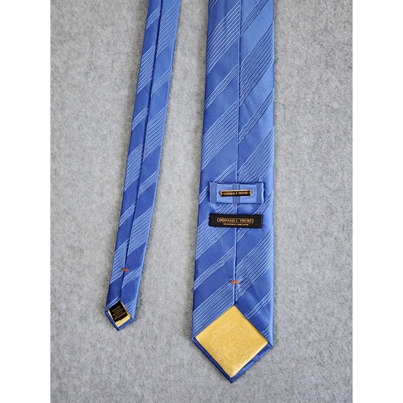 Donald J.Trump Signature Collection Necktie Tie Blue Textured‎ President Silk - Picture 1 of 6